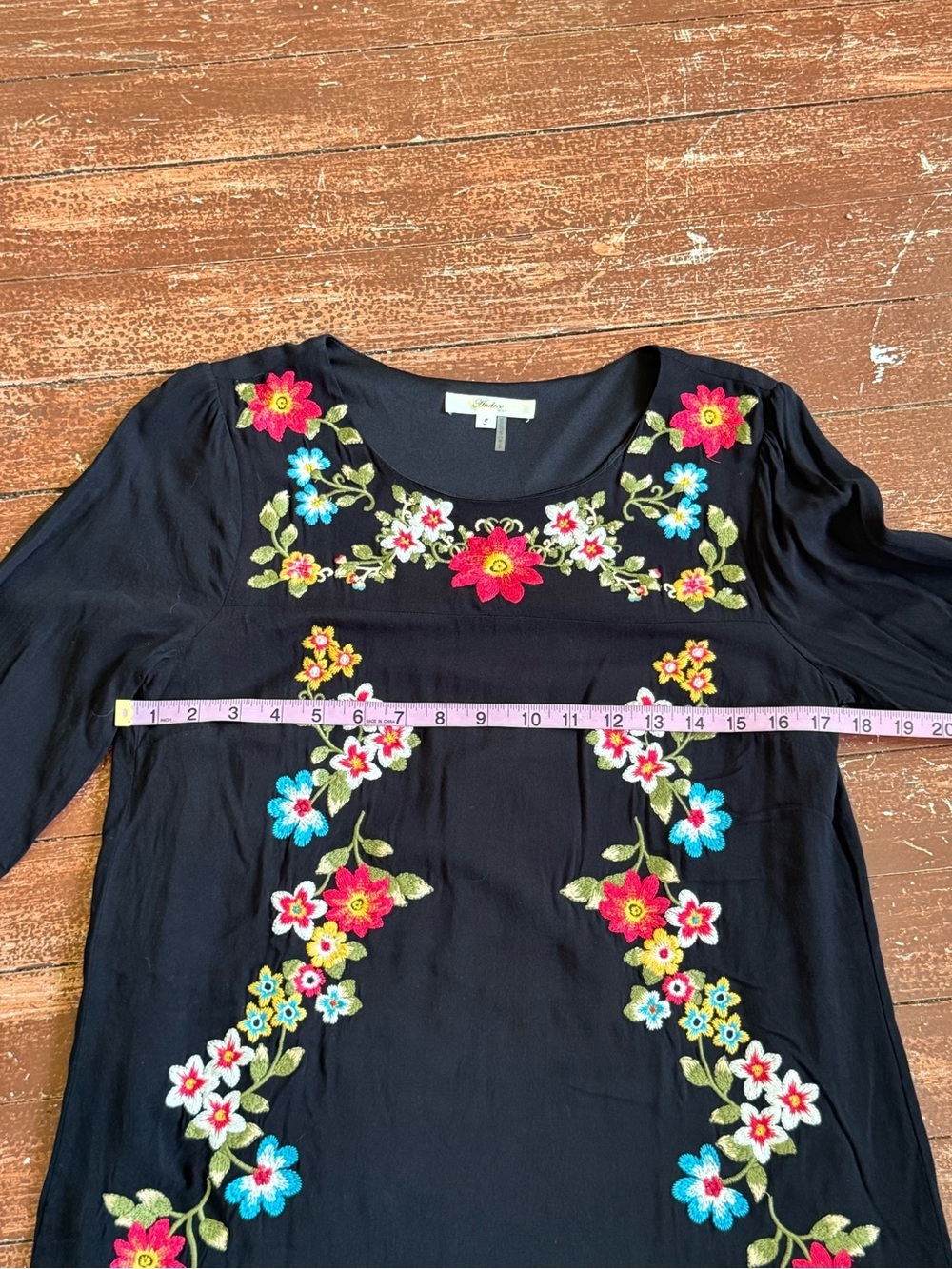 Andre by Unit Embroidered Floral Shift Dress Small Black Boho Tunic Dress - Picture 6 of 9